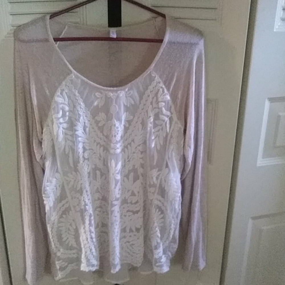 Ladies lace front top